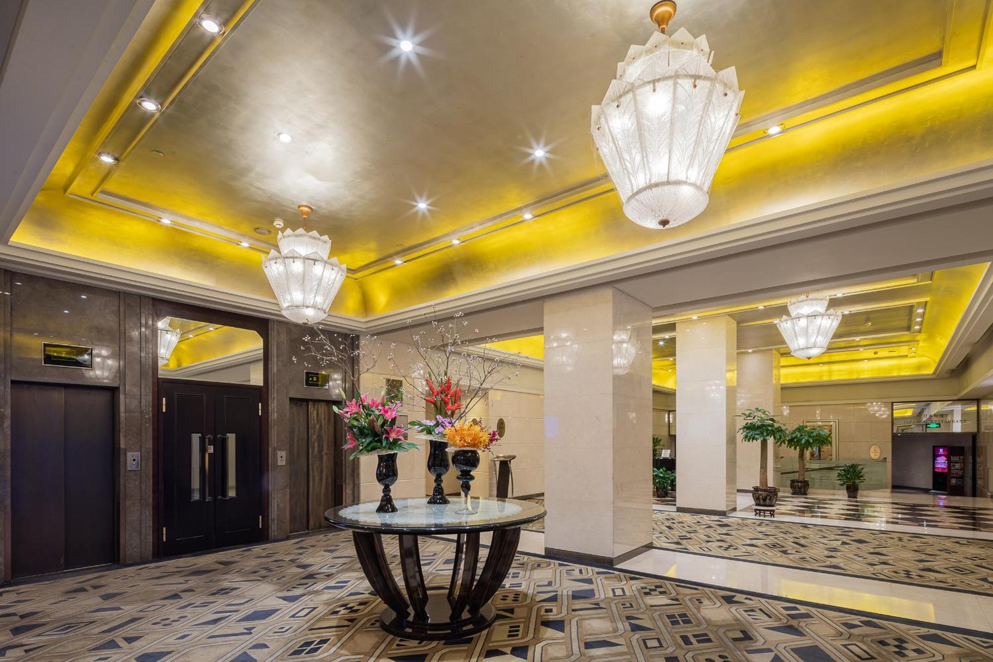 Broadway Mansions - On The Bund Hotel Shanghai