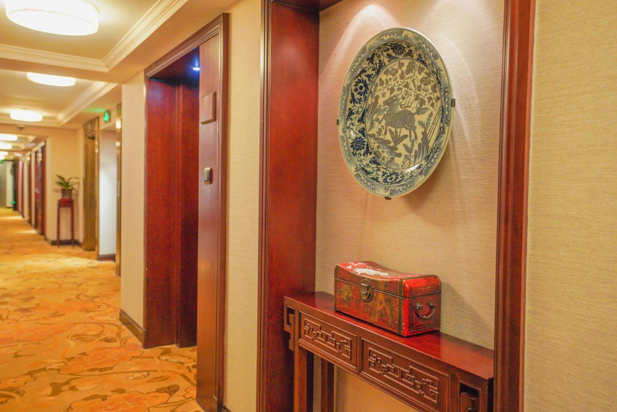 Broadway Mansions - On The Bund 5* Shanghai